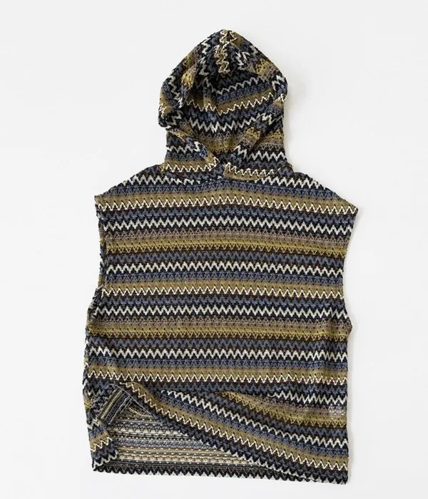 Stylish Sleeveless Hooded Top with Wave Pattern