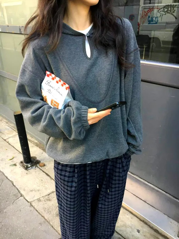 Fashionable Casual Women's Hoodie - Comfortable and Versatile for Everyday Wear