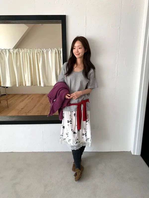 Comfortable and Versatile Women's T-Shirt for Effortless Fashion