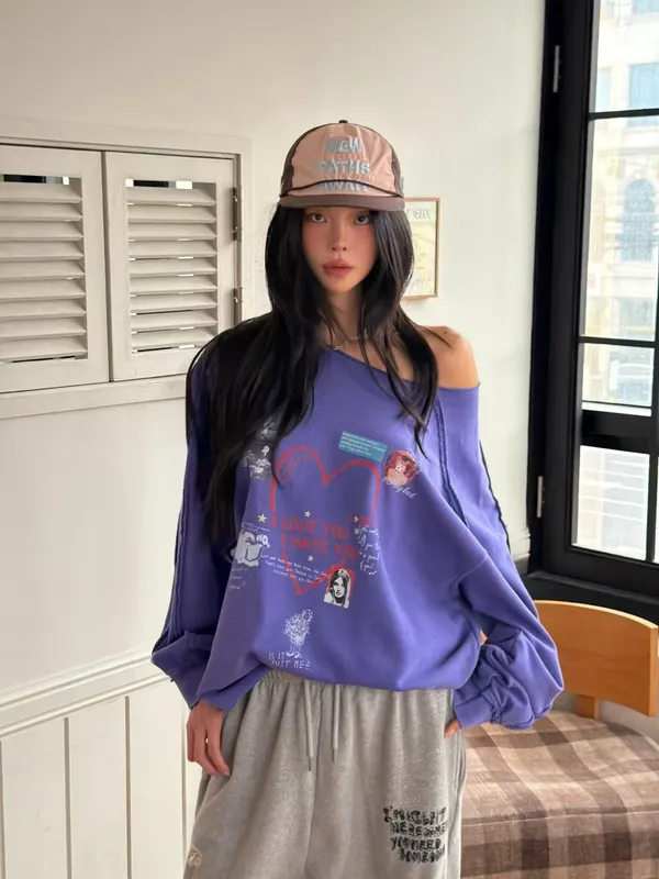 Trendy Loose Hoodie with Unique Print Design for a Comfortable Casual Look