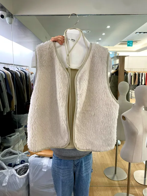 Stylish Women's Vest Jacket, Soft and Comfortable, Perfect for Fall and Winter