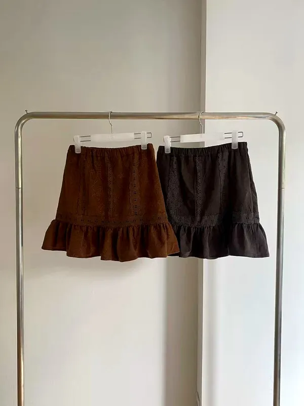 Stylish Versatile Women's Skirt with Elegant Ruffle Design