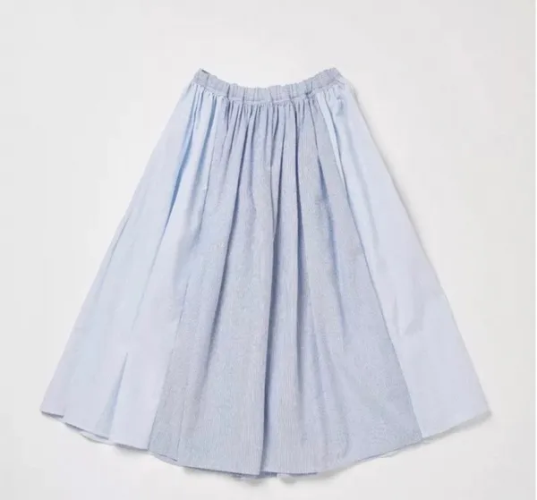 Fresh Blue Color-Block Midi Skirt, Showcasing Elegant Charm