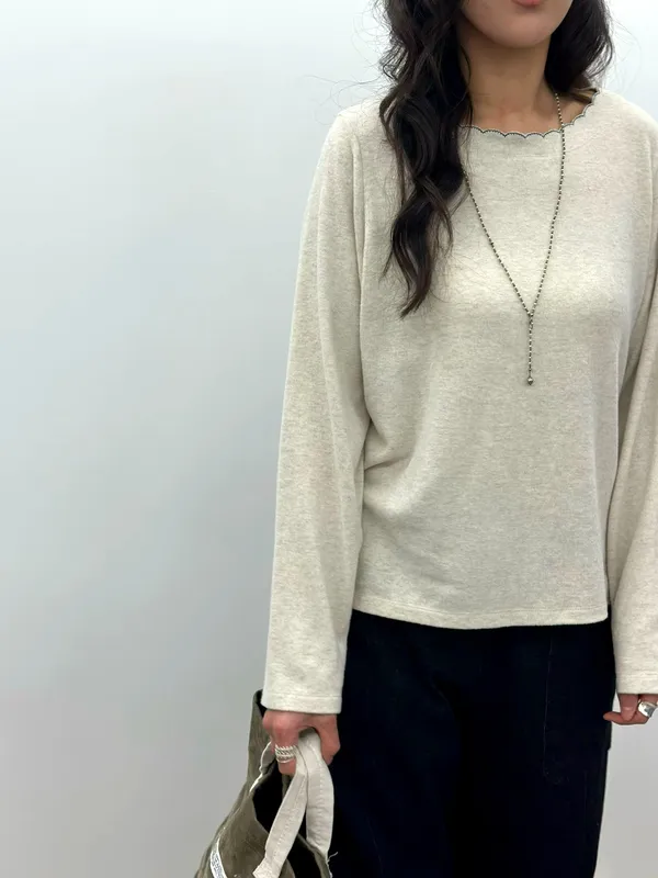 Elegant and Simple Knitted Sweater, Comfortable and Versatile