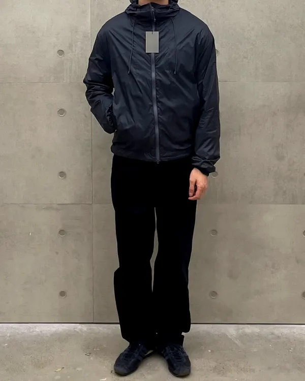 Stylish Lightweight Men's Jacket, Windproof and Breathable for Spring and Autumn