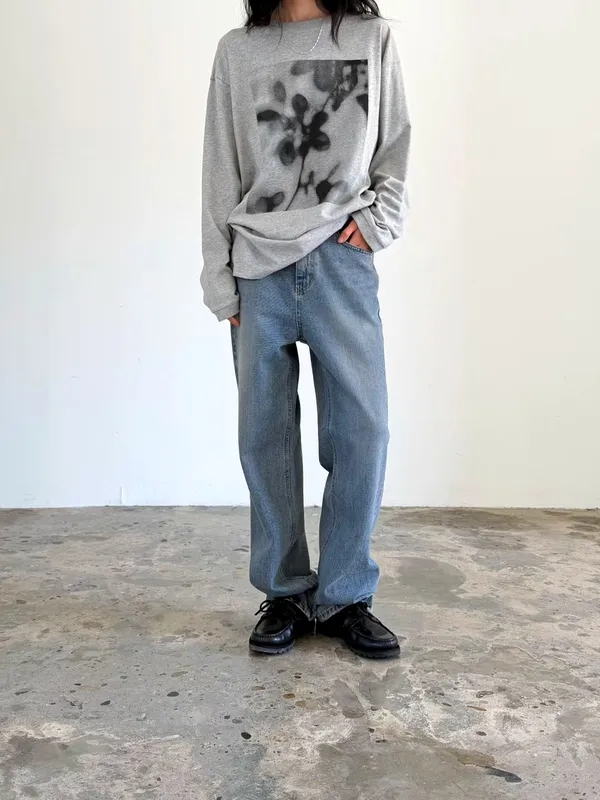 Stylish Gray Printed Long Sleeve T-Shirt - Comfortable and Versatile