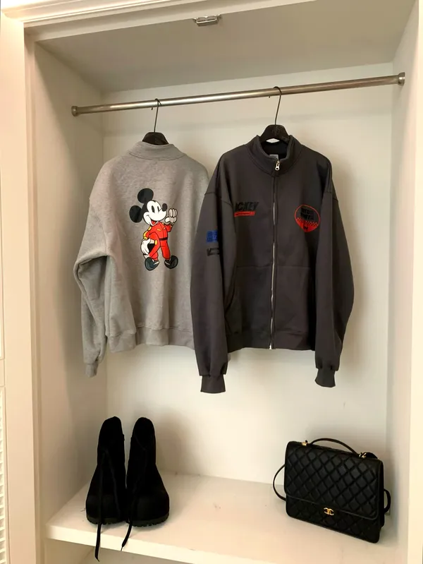 Mickey Mouse Pattern Casual Top - Stylish and Comfortable
