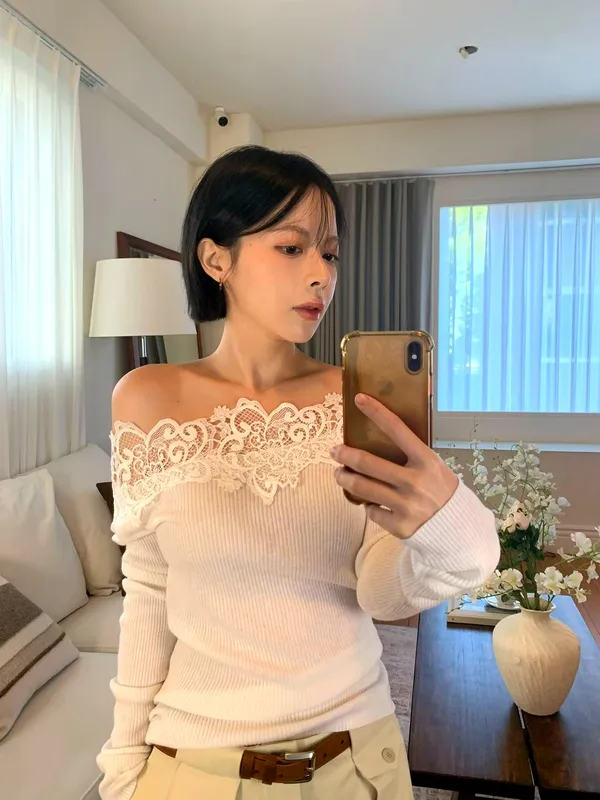 Elegant Lace-Panel Women's Top, Showcasing Charming Elegance