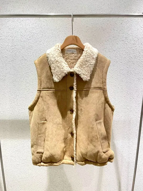 Warm and Comfortable Women's Vest with Lamb Wool Collar Design