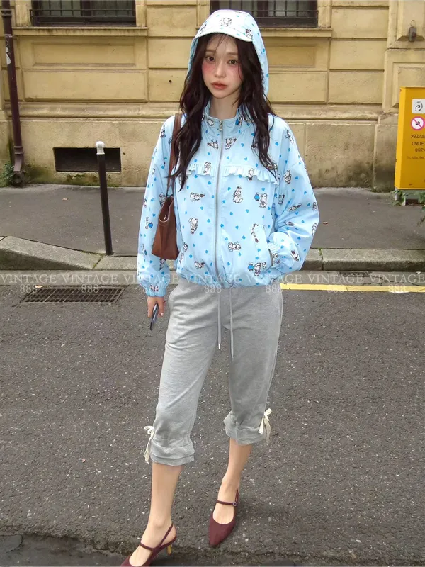 Fashionable Casual Women's Shorts, Comfortable and Breathable, Perfect Match