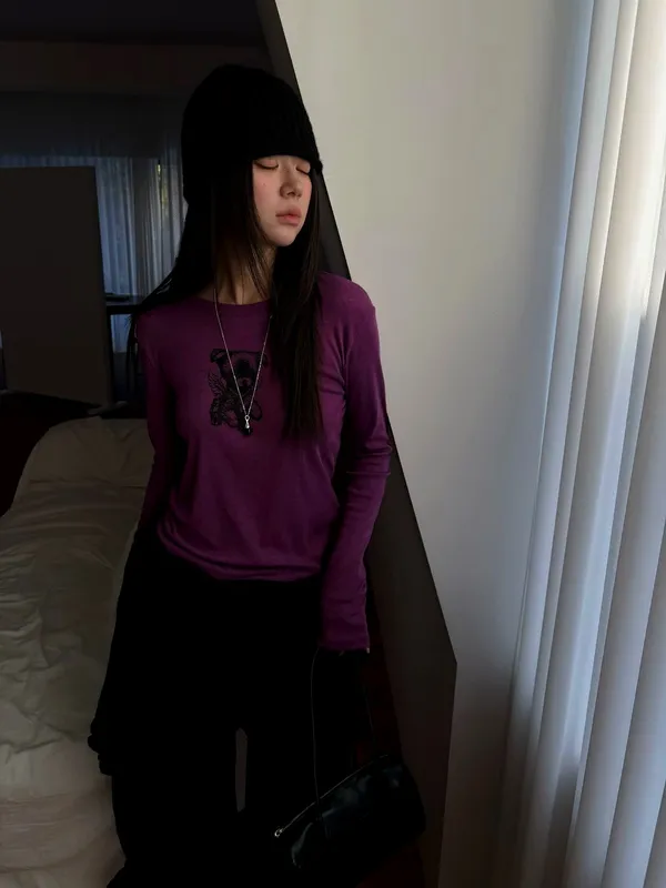 Stylish Purple Long Sleeve T-Shirt - Comfortable and Versatile
