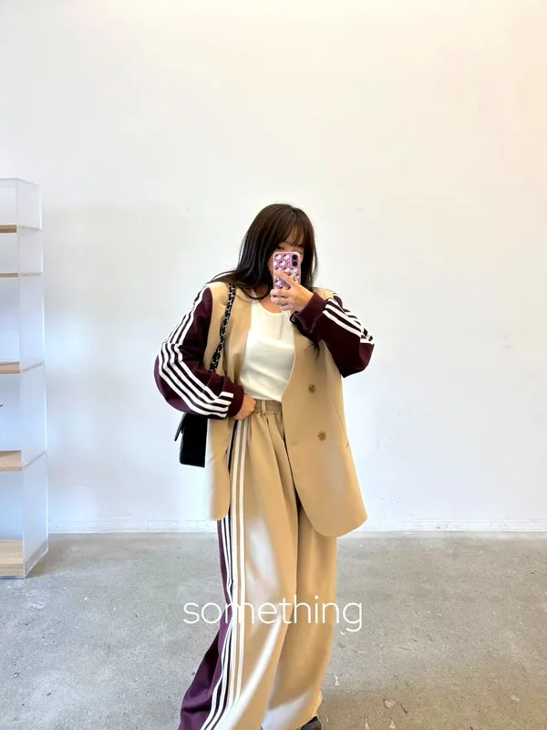 Fashionable Casual Women's Jacket, Elegant Style for Spring and Autumn
