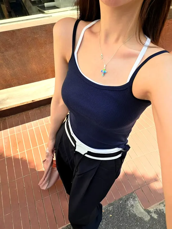 เสื้อกล้ามผู้หญิงสไตล์มินิมอล แฟชั่นสบายๆ