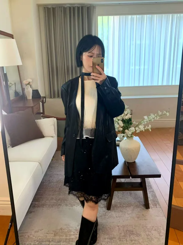 Stylish Women's Jacket, Elegant and Versatile for Any Occasion