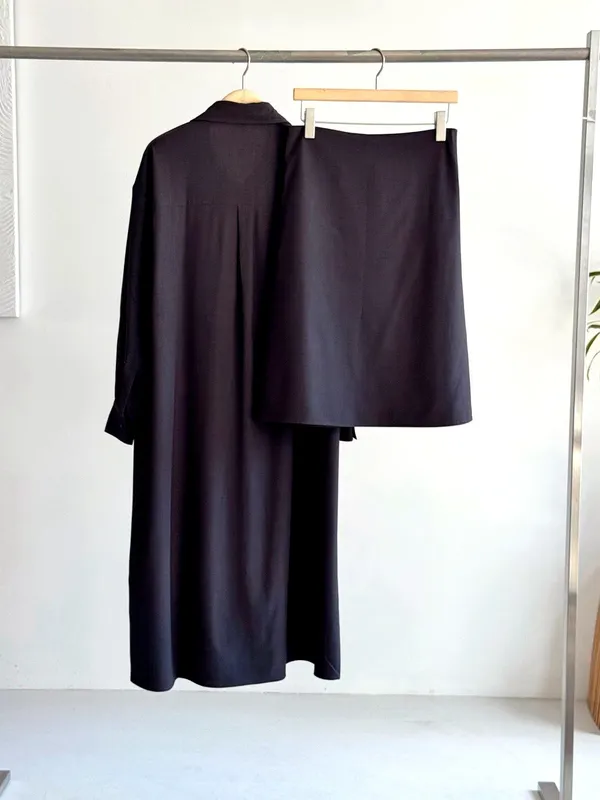 Elegant and Stylish Black Dress for a Chic Look