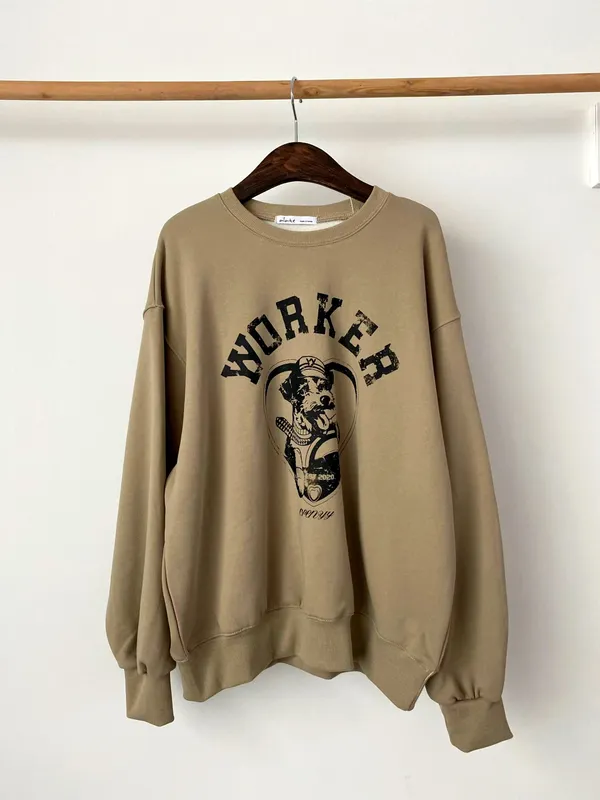 Trendy Loose-Fit Printed Sweatshirt for a Comfortable Casual Look