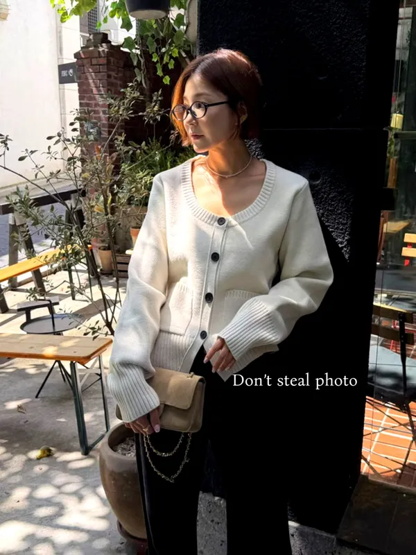 เสื้อการ์ดหญิงเรียบหรู สบายผ้านิตต์ สไตล์แฟชั่นที่เข้ากันได้ง่าย