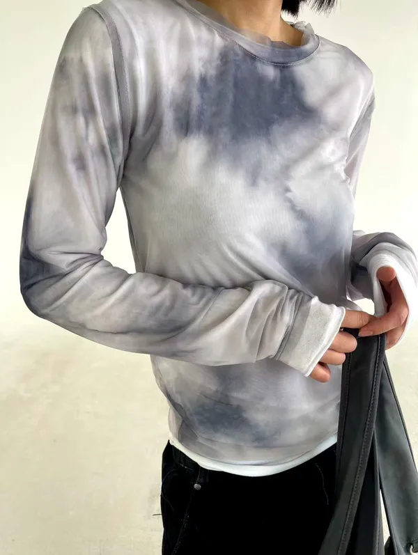 เสื้อยืดผู้หญิงลายพิมพ์เกรเดียนท์แฟชั่น สบายและระบายอากาศได้ดี