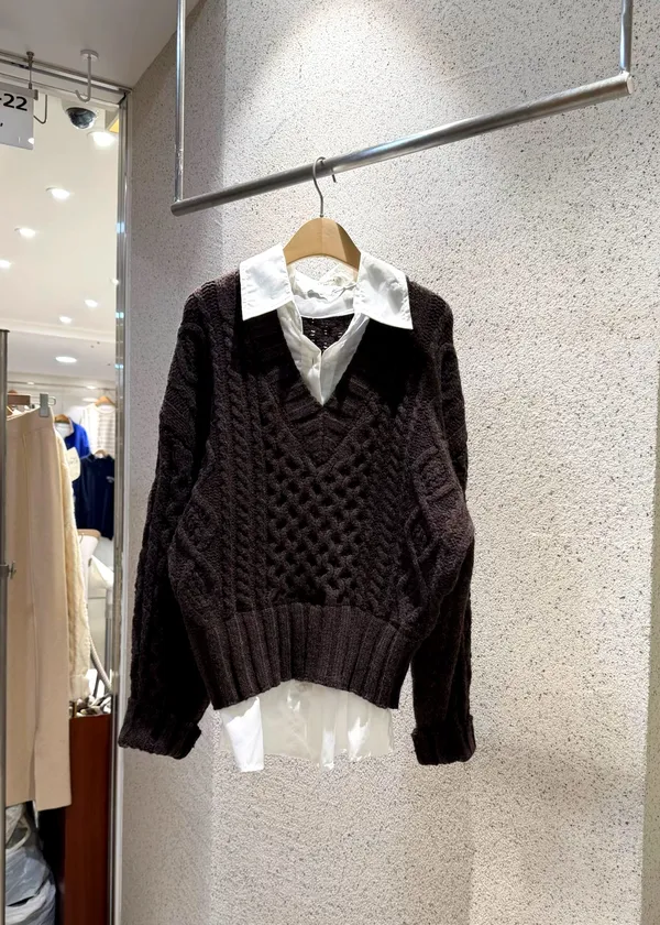 Stylish Knitted Sweater - Warm, Comfortable, and Versatile Top