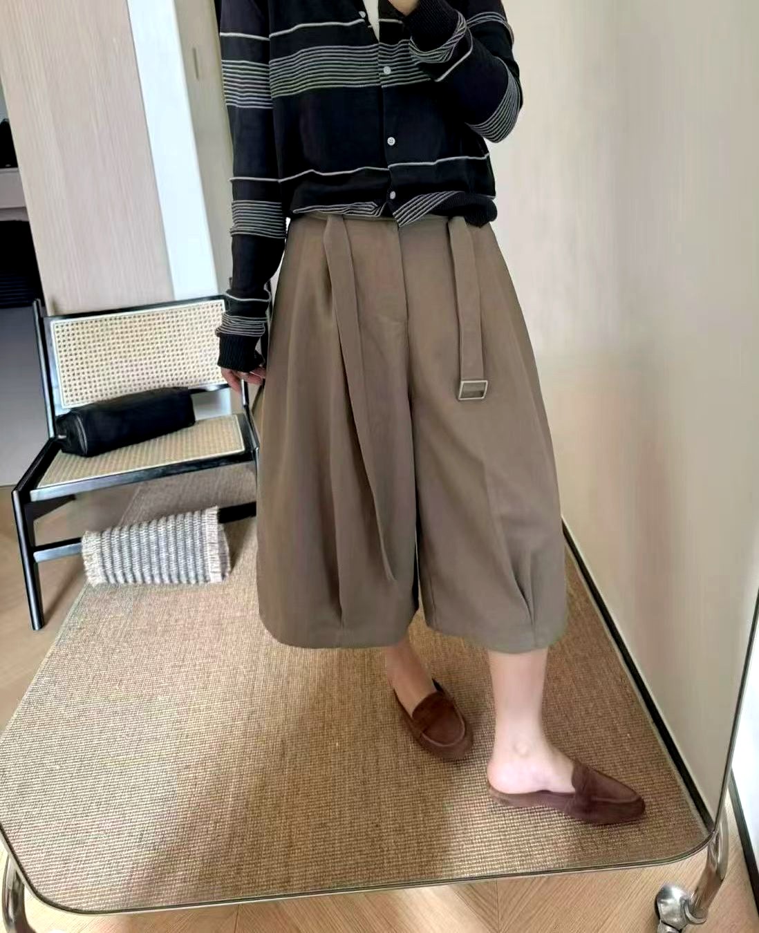 패셔너블한 루즈핏 여성 바지, 편안한 캐주얼 스타일