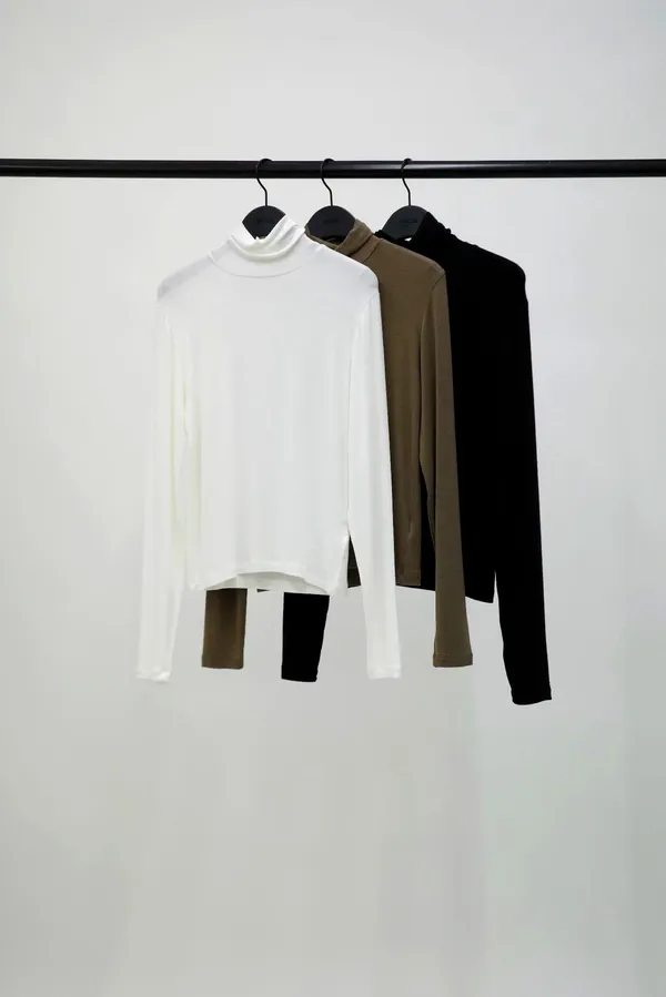 Fashionable Versatile Women's Turtleneck Top, Comfortable and Breathable, Perfect for Fall and Winter