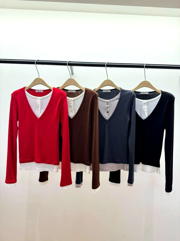 Stylish Knit Sweater - Comfortable and Versatile for Fall and Winter