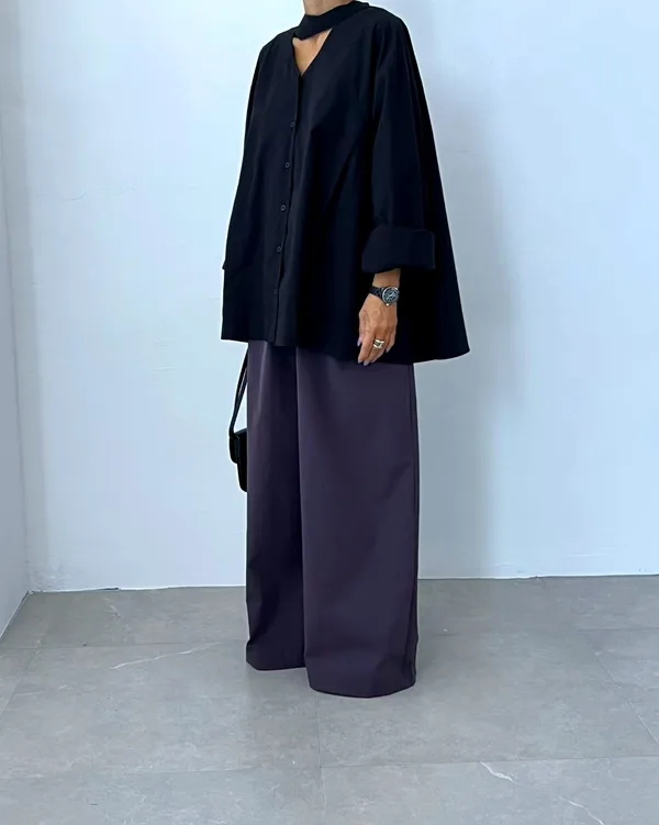 Minimalist Black Women's Top, Comfortable and Breathable, Perfect for Various Occasions - New Arrival New model launched