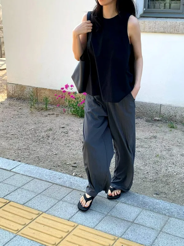 Lightweight and Comfortable Women's Loose Pants, A Must-Have for Fashionable Casual Wear