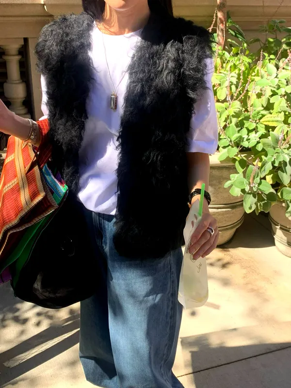 Chic Black Plush Coat - Effortlessly Matches Any Style
