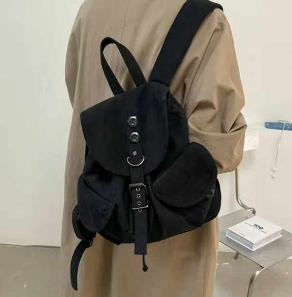 Stylish Vintage Backpack - Elegant and Practical for Everyday Use