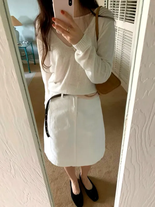 Minimalist White Dress - Fresh and Elegant for Spring and Summer