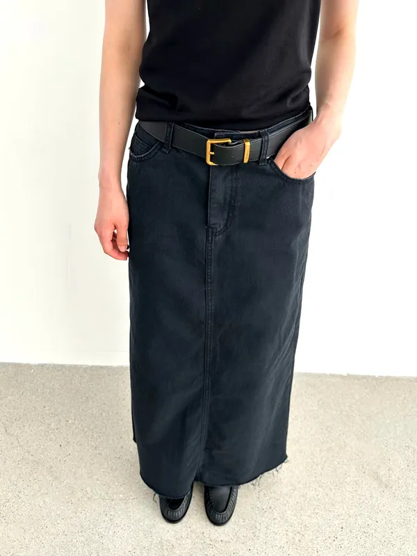 Stylish High-Waisted Black Denim Skirt, Showcasing Elegance