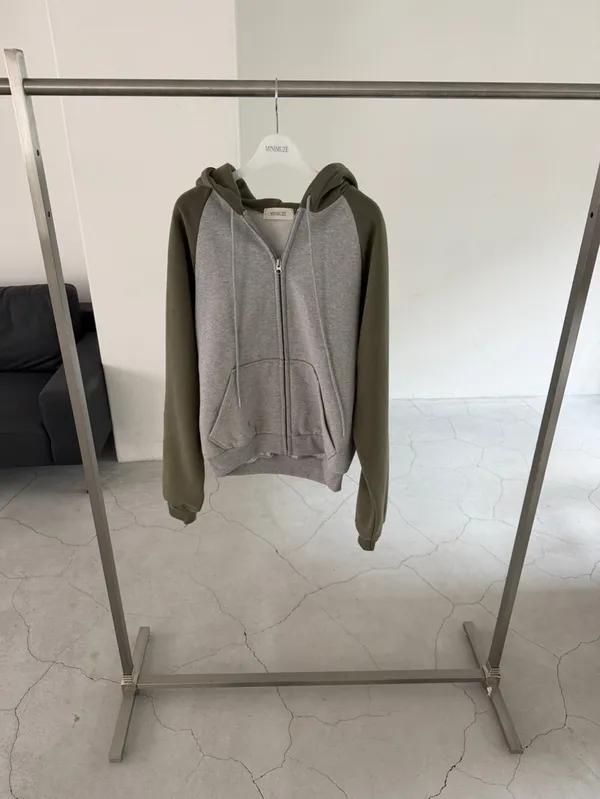 Fashionable Color-Block Hooded Sweatshirt