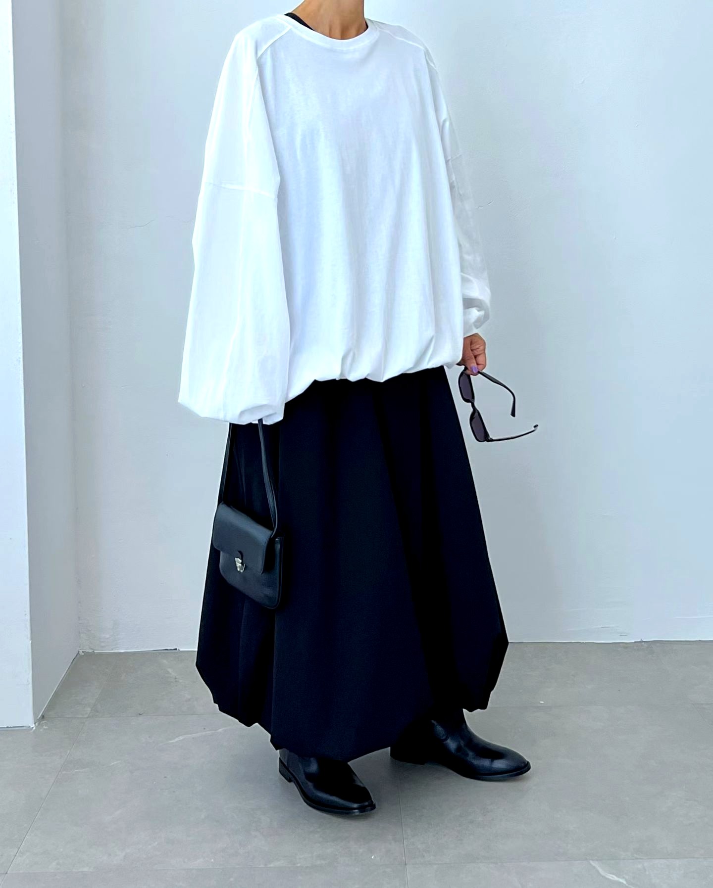 Minimalist Loose White Top - Comfortable and Versatile, New Arrival