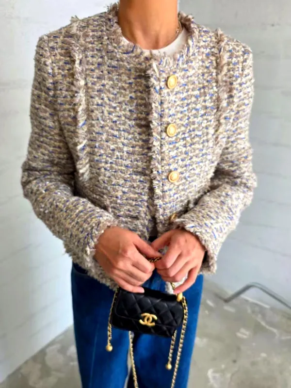Stylish and Elegant Women's Jacket - Classic Design for Perfect Pairing
