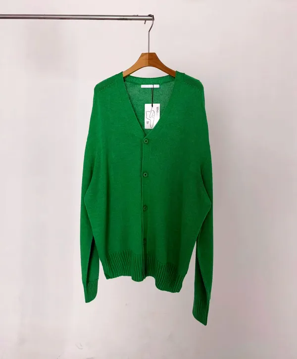 時尚綠色開衫女裝，舒適百搭 Sale