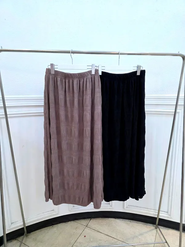 Stylish Versatile Women's Midi Skirt - Effortlessly Show Your Elegance