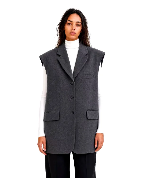 Stylish and Minimalist Women's Sleeveless Jacket in Elegant Gray