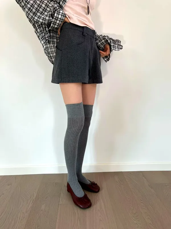 Stylish Versatile Women's Shorts - Elegant Casual Look