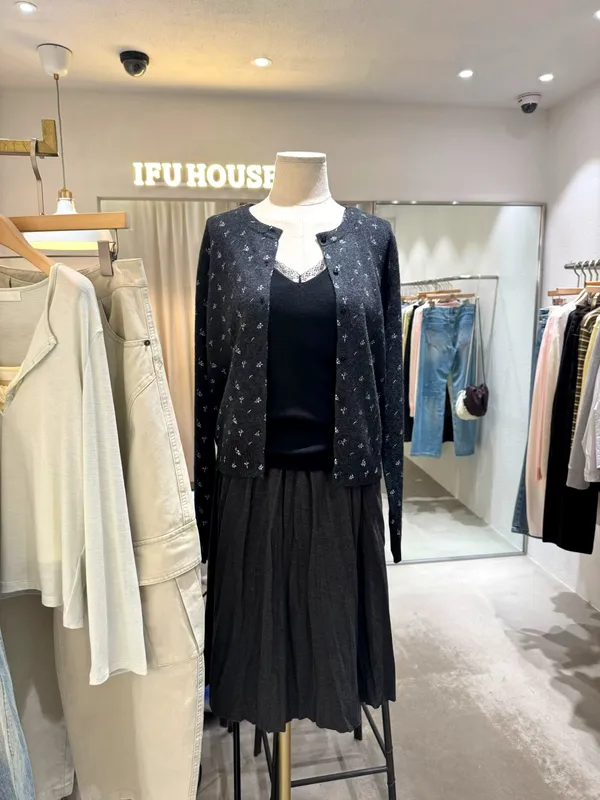 Elegant Pleated Skirt for Women, Lightweight and Breathable, Perfect for Summer
