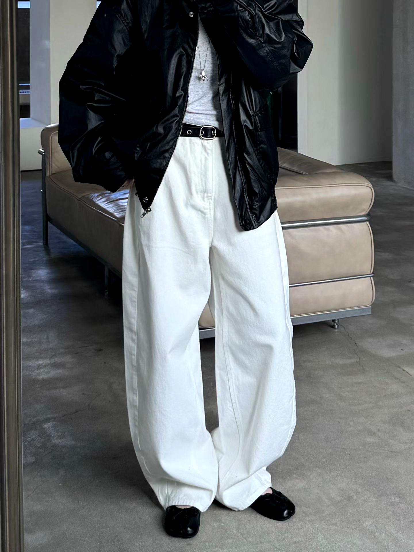 Chic Loose White Women's Pants - Comfortable and Versatile