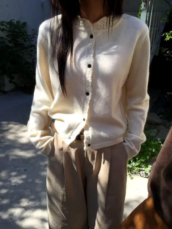 優雅簡約女裝開衫，柔軟舒適，完美搭配