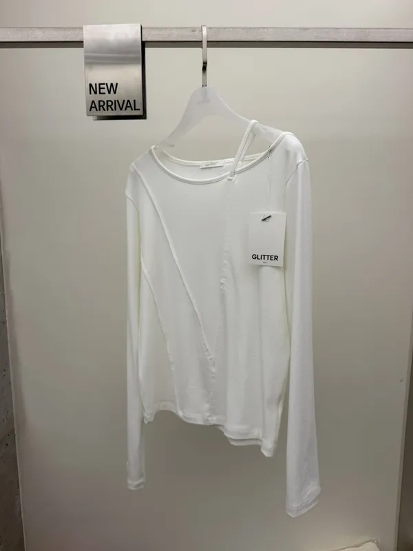 Stylish and Simple White Long Sleeve T-Shirt, Comfortable and Breathable