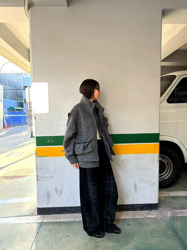 Stylish Women's Vest Jacket, Elegant and Minimalist Design