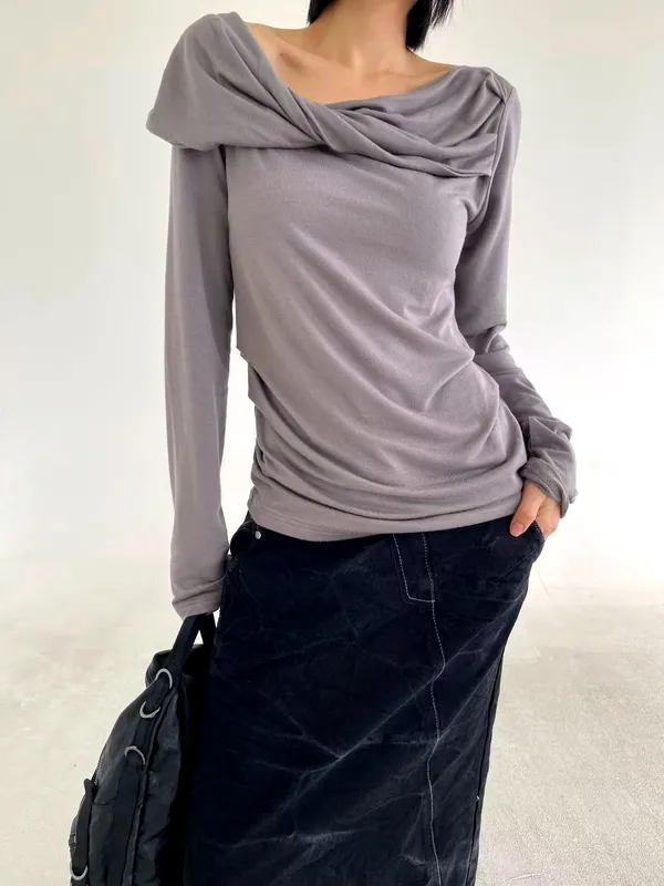 เสื้อยืดผู้หญิงแฟชั่นและสง่างาม สบายและระบายอากาศได้ เหมาะสำหรับฤดูใบไม้ผลิและฤดูใบไม้ร่วง