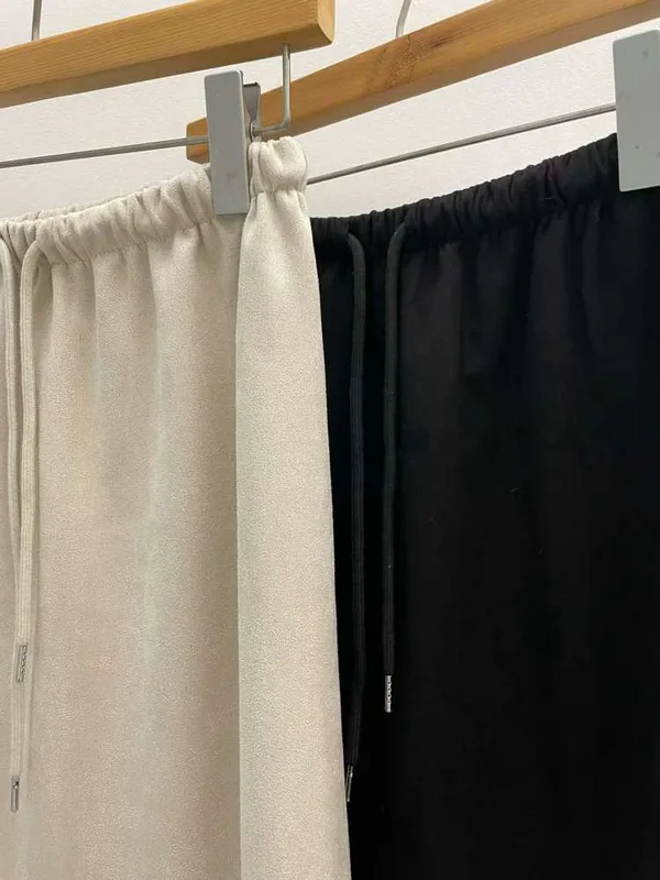 Fashionable Casual Sports Pants - Comfortable and Versatile for Everyday Wear