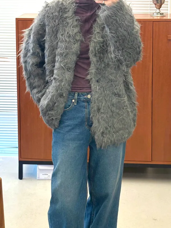 Fashionable Plush Coat, Warm and Comfortable for Autumn and Winter