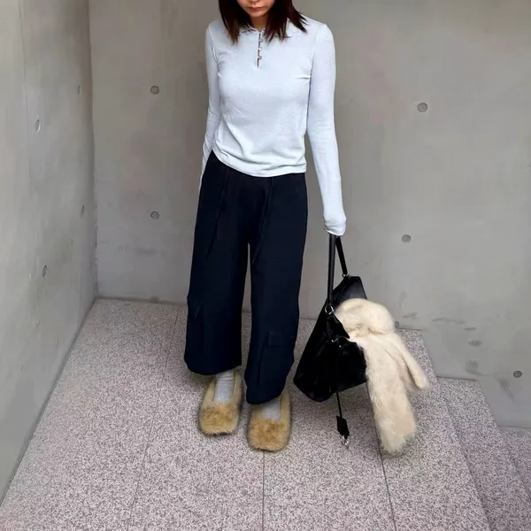 Minimalist and Comfortable Women's Top, Perfect for Daily Wear