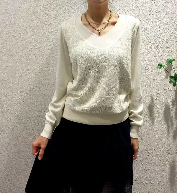 Stylish and Minimalist Women's T-Shirt, Comfortable and Breathable, Perfect Match