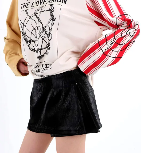 Fashionable Women's Leather Skirt Pants, Showcasing Charming Appeal